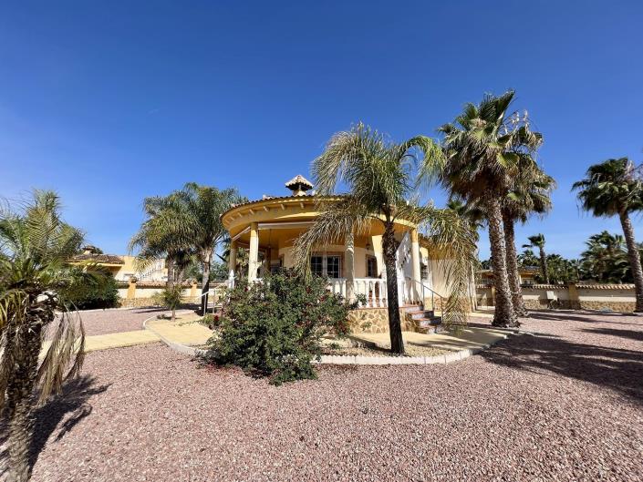 Image No.21-4 Bed Country House for sale