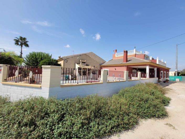 Image No.1-Maison de campagne de 5 chambres à vendre à Orihuela