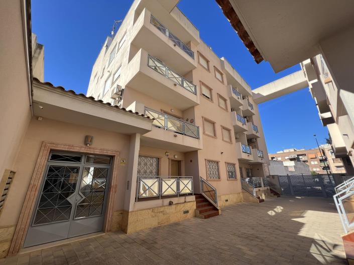 Image No.2-Appartement de 2 chambres à vendre à Almoradí