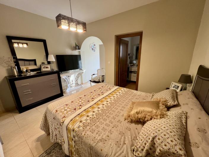 Image No.19-3 Bed Country Property for sale