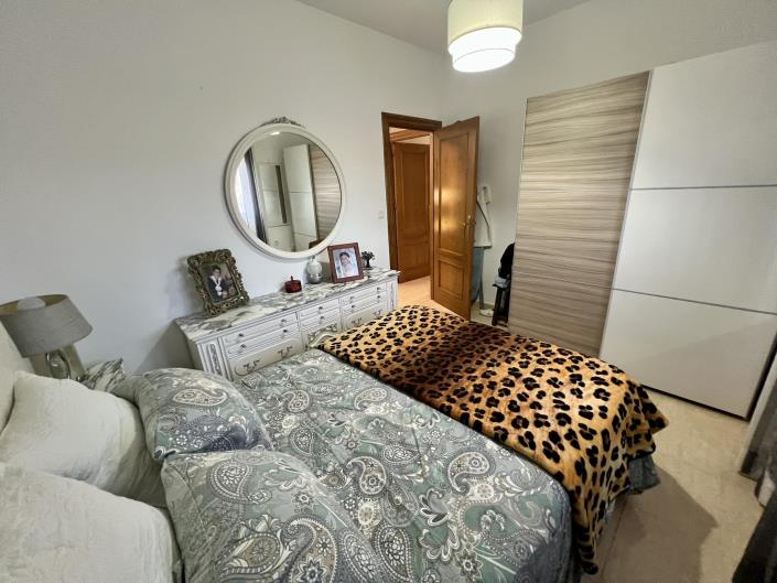 Image No.20-3 Bed Country Property for sale