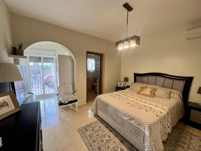 Image No.31-3 Bed Country Property for sale