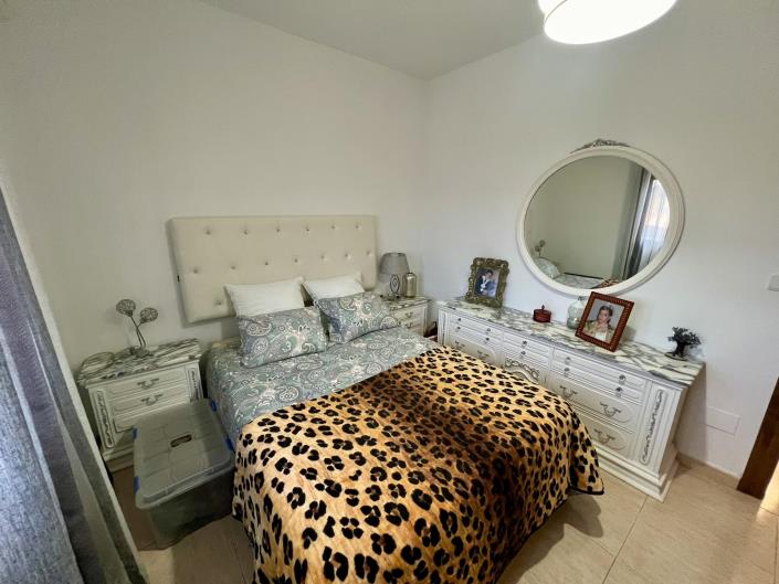 Image No.32-3 Bed Country Property for sale