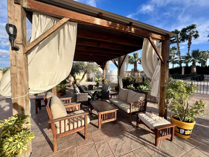 Image No.35-3 Bed Country Property for sale