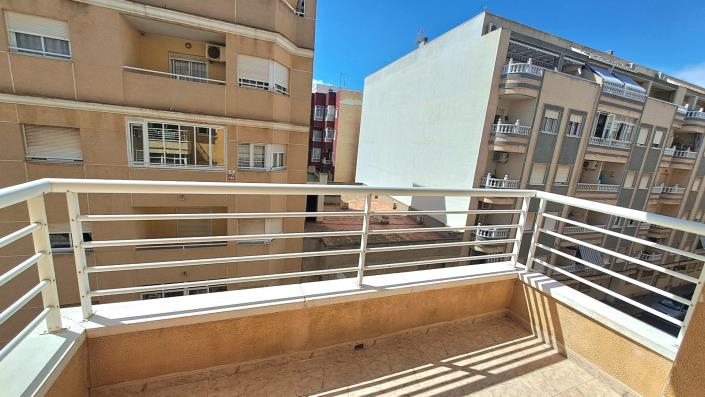 Image No.15-3 Bed Apartment for sale