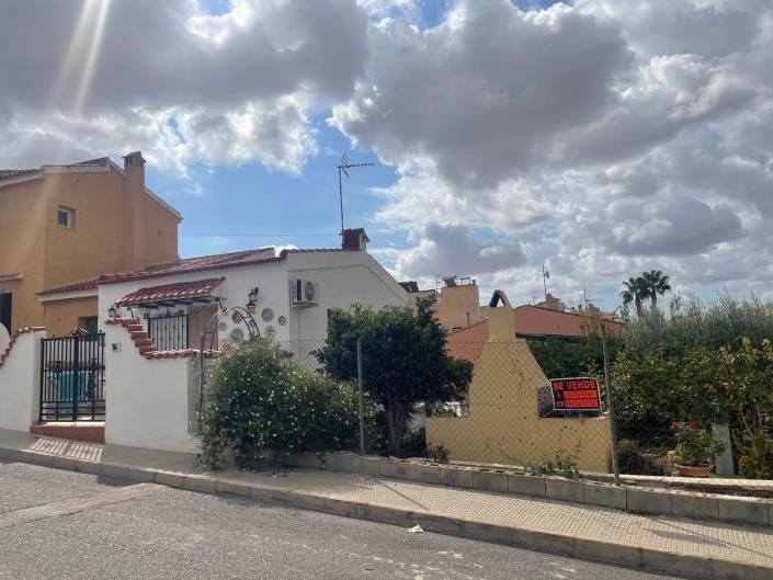 Image No.2-Villa de 3 chambres à vendre à Benijofar