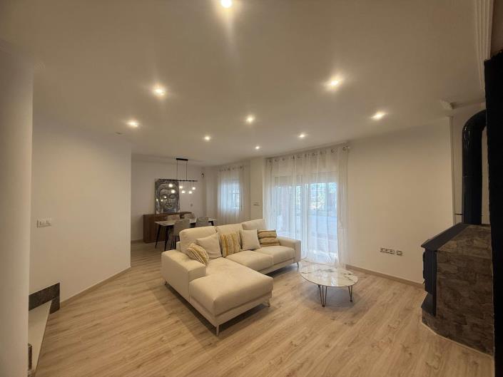 Image No.4-5 Bed Country House for sale