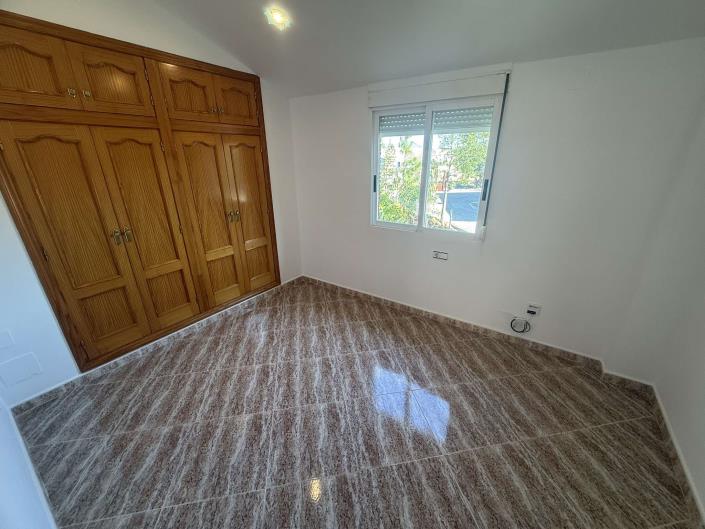 Image No.18-5 Bed Country House for sale