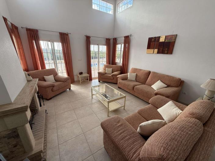 Image No.6-3 Bed Country House for sale