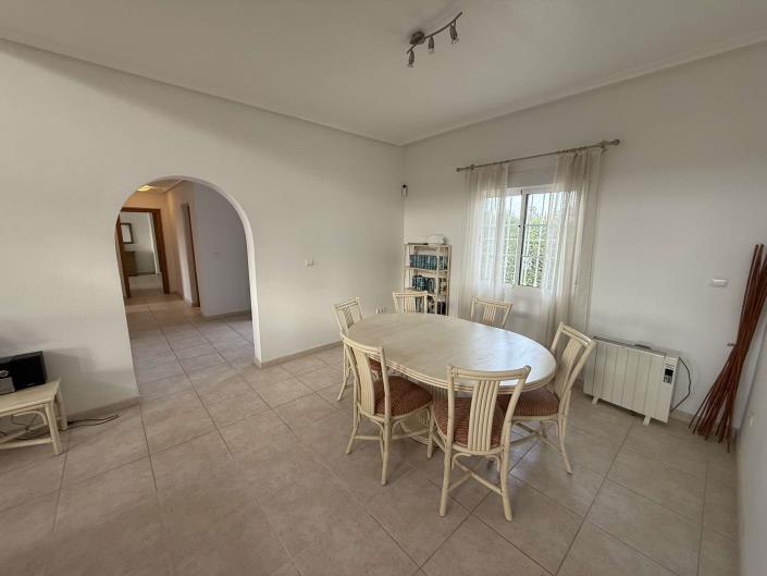 Image No.9-3 Bed Country House for sale