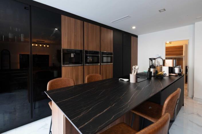 Image No.3-3 Bed Villa for sale