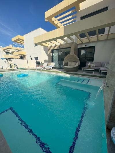 Image No.17-3 Bed Villa for sale