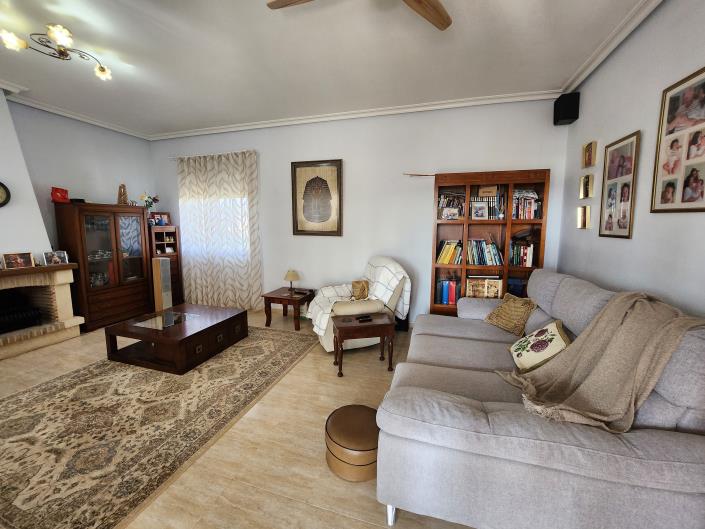 Image No.5-Maison de campagne de 4 chambres à vendre à Catral