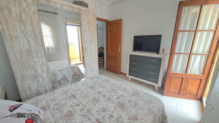 Image No.16-3 Bed Semi-Detached for sale