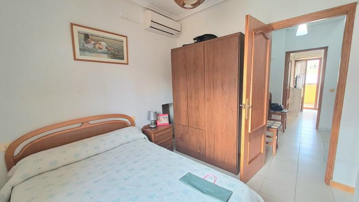 Image No.21-3 Bed Semi-Detached for sale