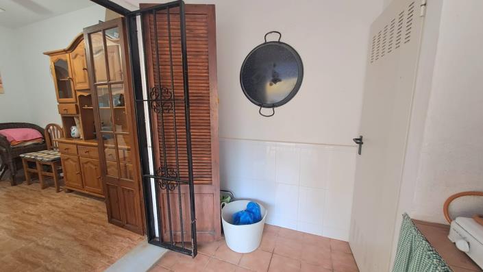 Image No.22-3 Bed Semi-Detached for sale