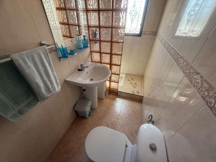 Image No.28-4 Bed Villa for sale