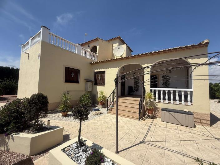 Image No.3-4 Bed Villa for sale