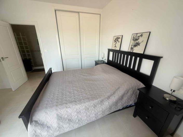 Image No.9-6 Bed Country Property for sale