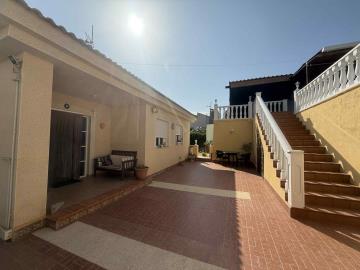 Outside-street-entrance--2-