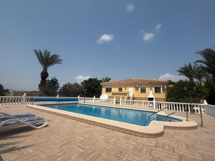 Image No.14-3 Bed Country House for sale