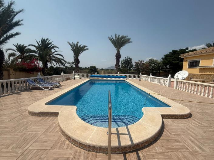 Image No.25-3 Bed Country House for sale