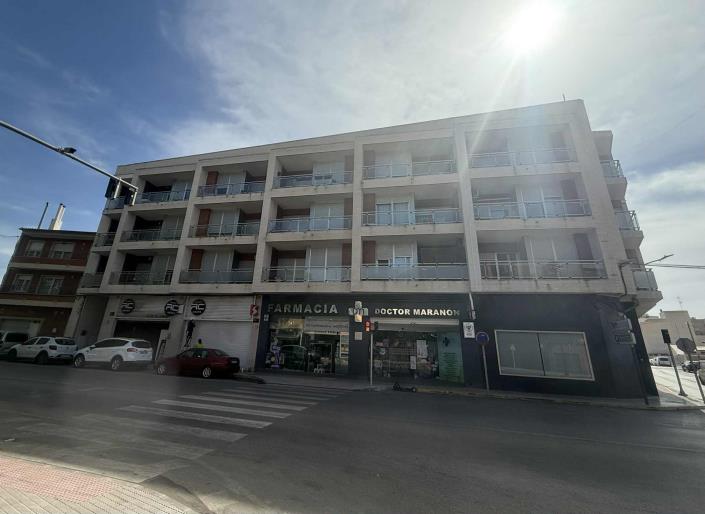 Image No.1-3 Bed Apartment for sale