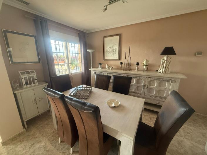 Image No.9-3 Bed Country House for sale