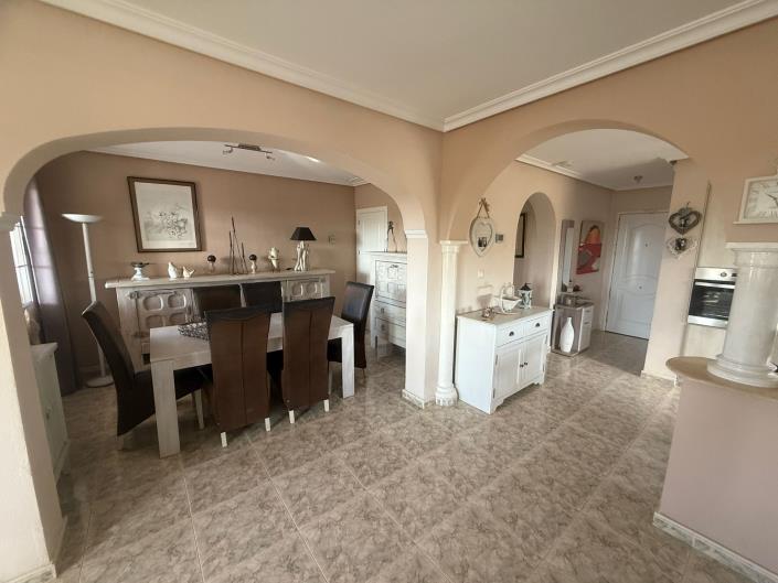 Image No.8-3 Bed Country House for sale