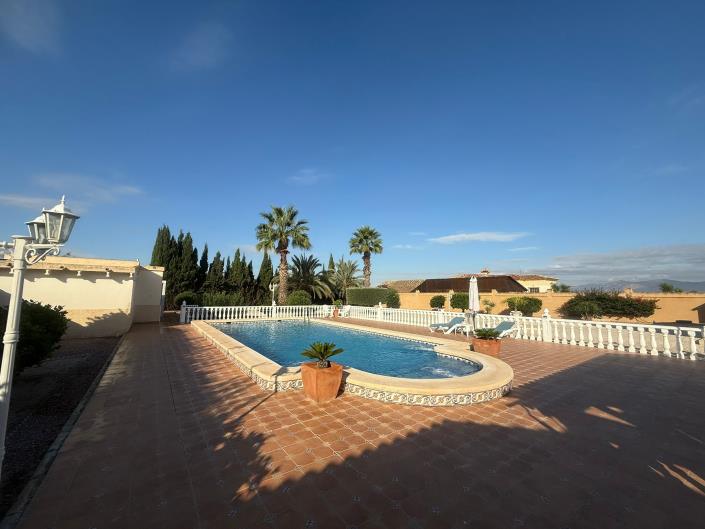 Image No.25-3 Bed Country House for sale