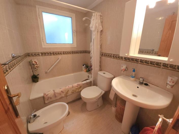 Image No.13-2 Bed Apartment for sale