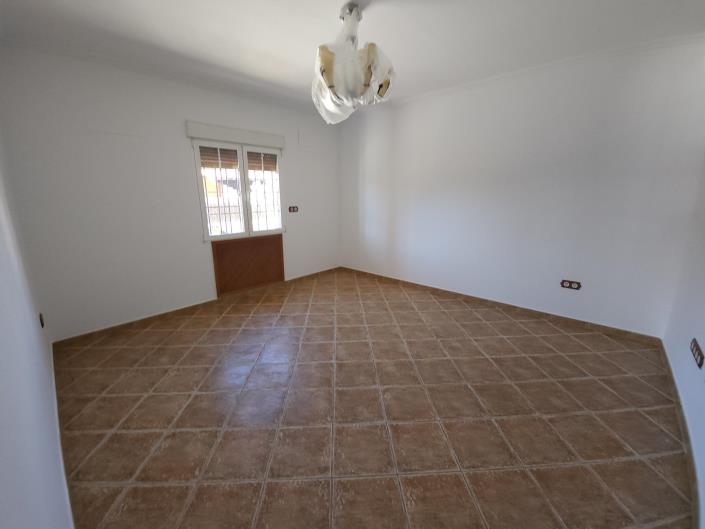 Image No.12-5 Bed Villa for sale