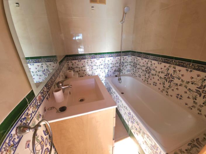 Image No.31-5 Bed Villa for sale