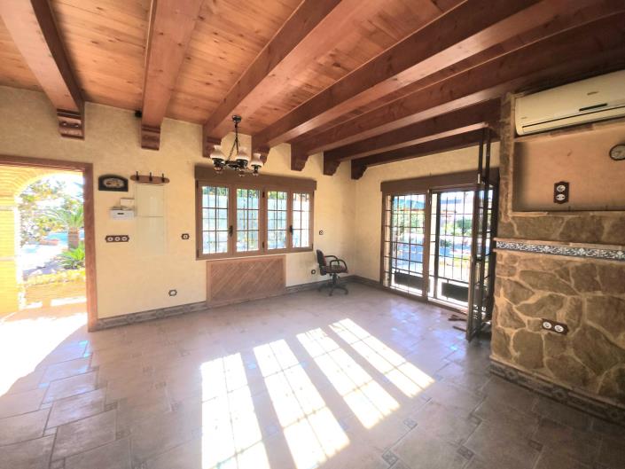 Image No.38-5 Bed Villa for sale