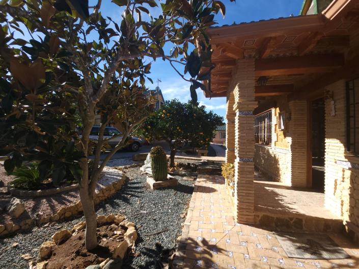 Image No.48-5 Bed Villa for sale