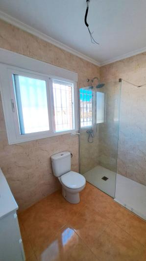 Image No.15-3 Bed Villa for sale