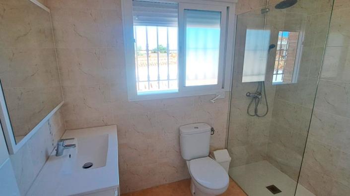 Image No.20-3 Bed Villa for sale