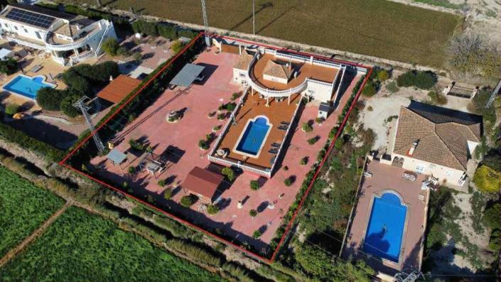 Image No.24-3 Bed Country House for sale