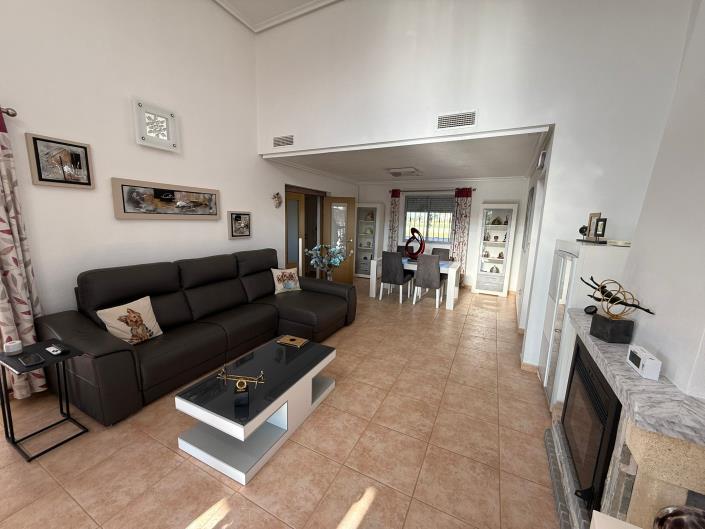 Image No.7-3 Bed Country House for sale