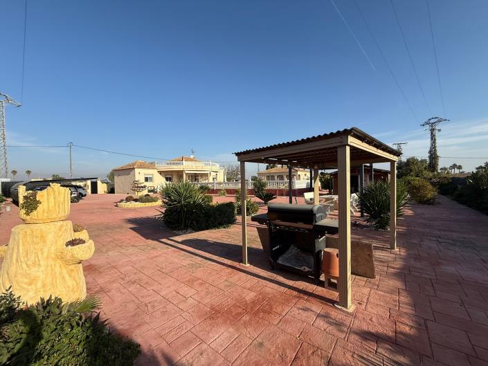 Image No.20-3 Bed Country House for sale