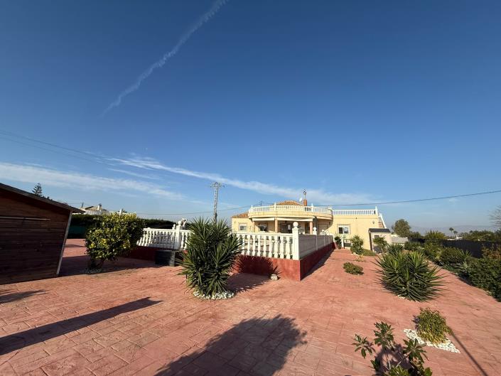 Image No.21-3 Bed Country House for sale