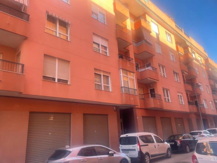 Image No.14-3 Bed Apartment for sale