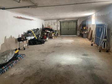 b2f32d1c-b460-43d9-a297-31f570a430b4