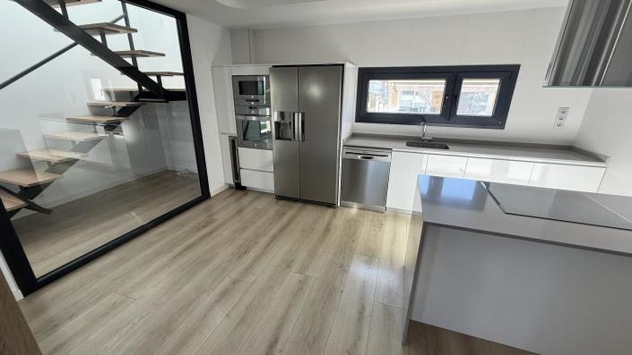 Image No.8-3 Bed Villa / Detached for sale