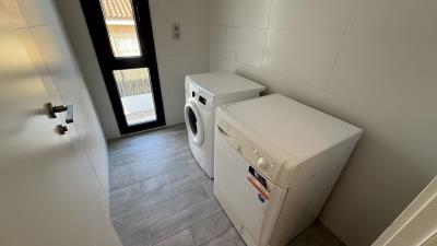 697d129b-fdfe-4e46-9f8e-a5c4ce0fdee1