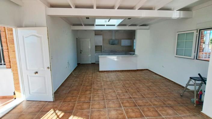 Image No.8-3 Bed Villa for sale