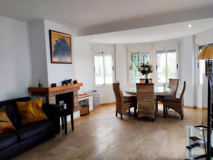 Image No.10-6 Bed Villa for sale