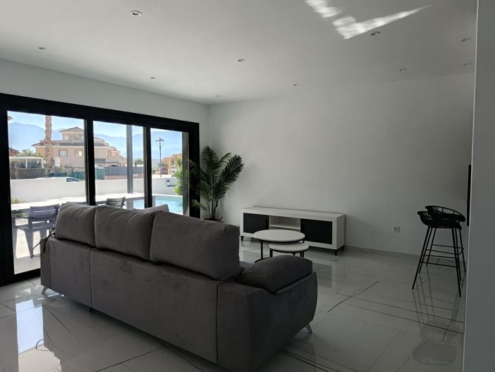 Image No.5-3 Bed Villa for sale