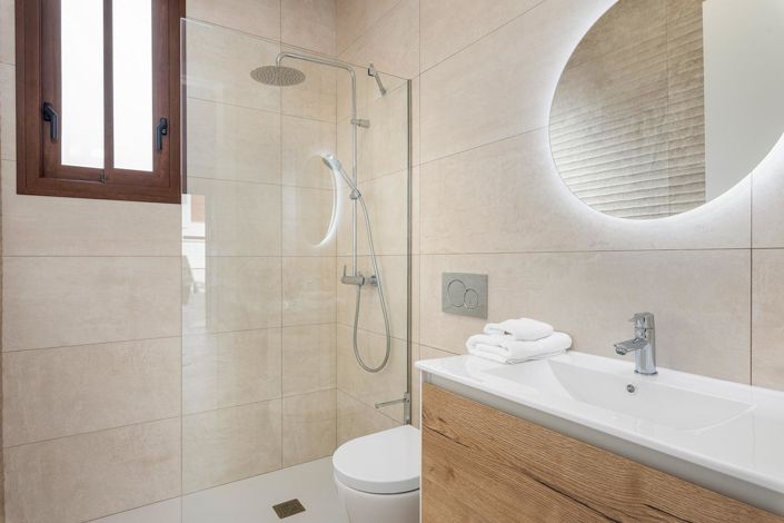 Image No.19-3 Bed Villa for sale