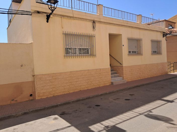 Image No.1-2 Bed Villa for sale